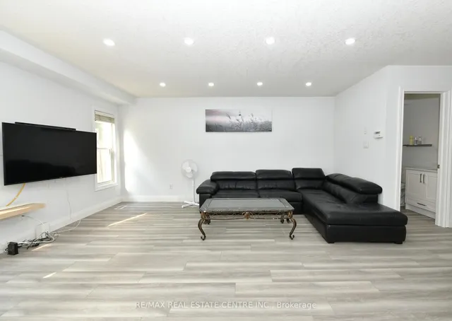 Additional image 7 of 260 Bridlewreath St