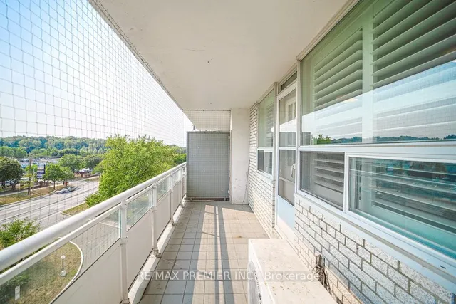 Additional image 23 of 3460 Keele St Unit 511