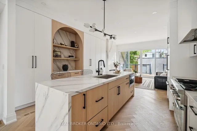 Additional image 4 of 98 Hogarth Ave