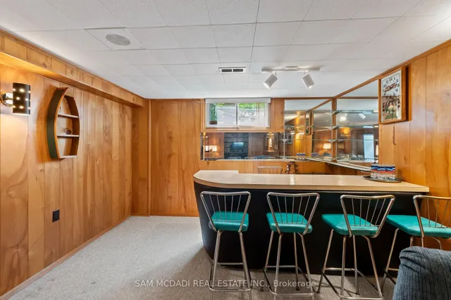 Additional image 34 of 70 Frost St