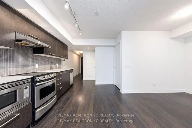 Additional image 3 of 87 Peter St Unit 719