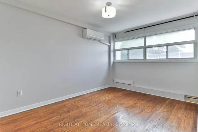 Additional image 35 of 34 Venetian Cres Unit 144