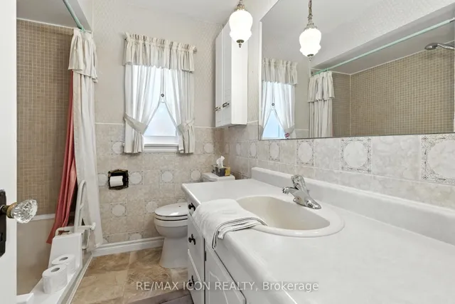 Additional image 9 of 35 Grenville Ave