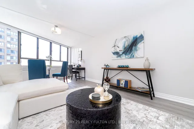 Additional image 17 of 270 Queens Quay Unit 1407