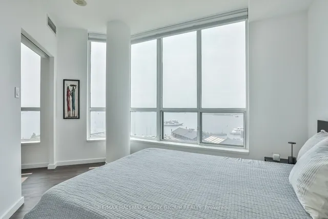 Additional image 15 of 230 Queens Quay Unit 1521