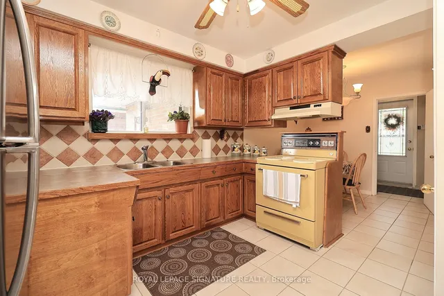 Additional image 15 of 989 Midland Ave