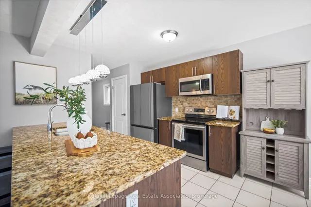 Additional image 13 of 439 Moorlands Cres