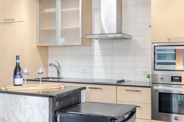 Additional image 6 of 12 York St Unit 804