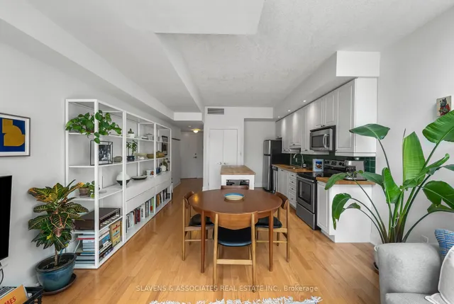 Additional image 5 of 1636 Dundas St Unit 8