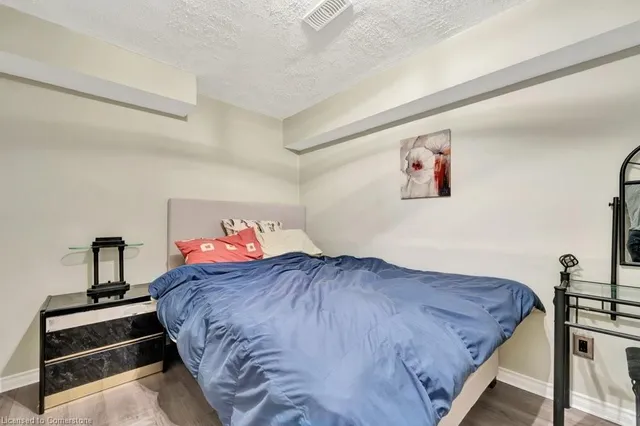 Additional image 41 of 477 Woodbine Ave