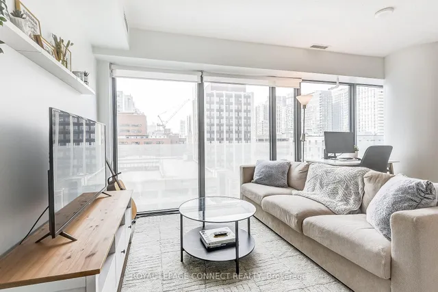 Additional image 11 of 25 Richmond St Unit 902