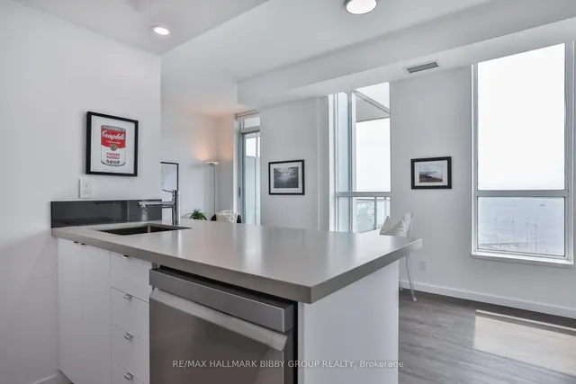 Additional image 13 of 230 Queens Quay Unit 1521