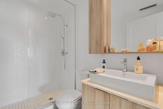 Additional image 23 of 110 Marine Parade Dr Unit 304