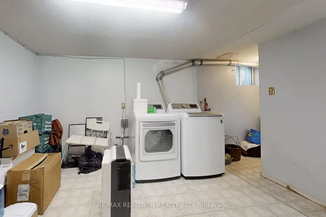 Additional image 31 of 15 Esterbrooke Ave Unit 131