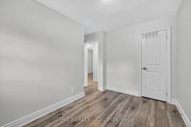 Additional image 22 of 34 Knox Ave