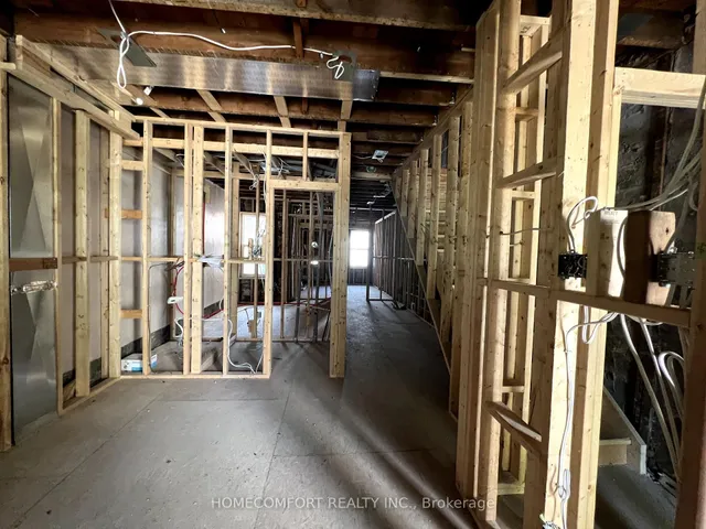 Additional image 3 of 652 Crawford St