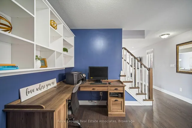 Additional image 4 of 439 Moorlands Cres