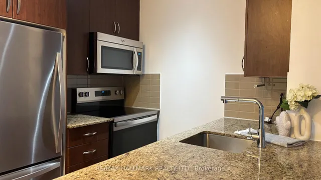 Additional image 4 of 18 Graydon Hall Dr Unit 1008