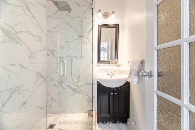 Additional image 25 of 2 The Keanegate