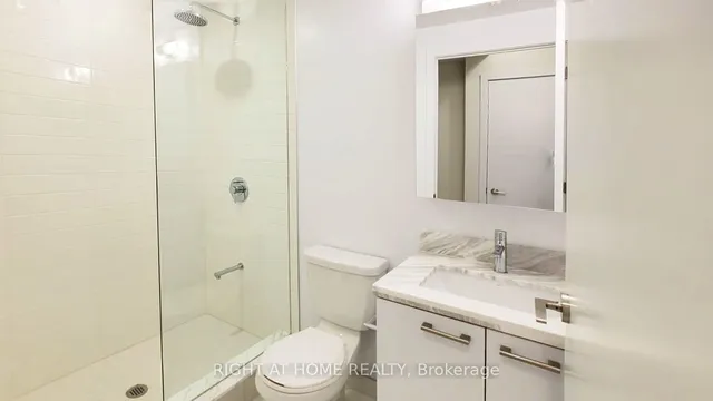 Additional image 11 of 2221 Yonge St Unit 902