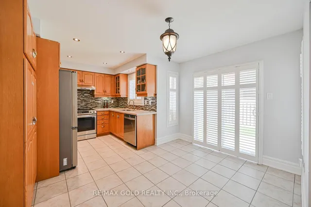 Additional image 16 of 1 Bumblebee Cres