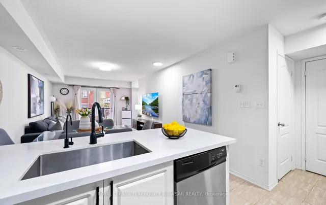 Additional image 18 of 2460 Post Rd Unit 4