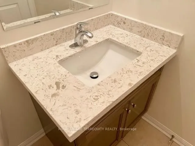 Additional image 32 of 11 Signature Lane