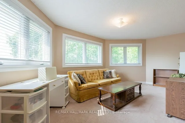 Additional image 23 of 1280 Greeniaus Rd