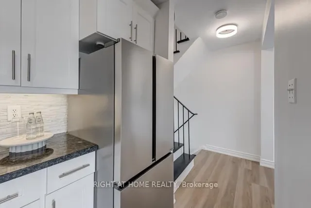 Additional image 11 of 30 Heslop Rd Unit 39