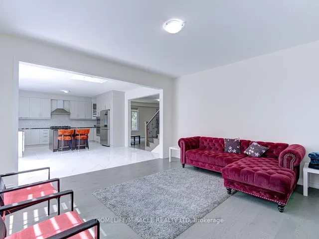 Additional image 16 of 8 Jenwood Cres