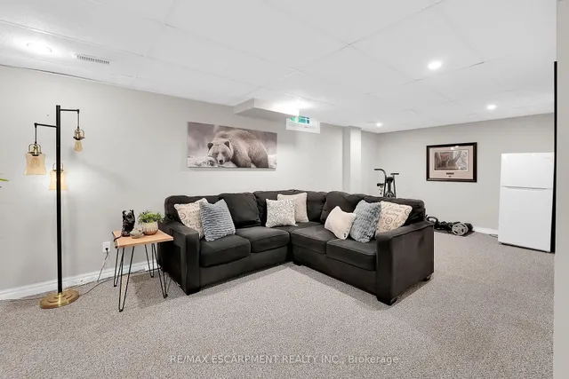 Additional image 20 of 6 Southbrook Dr