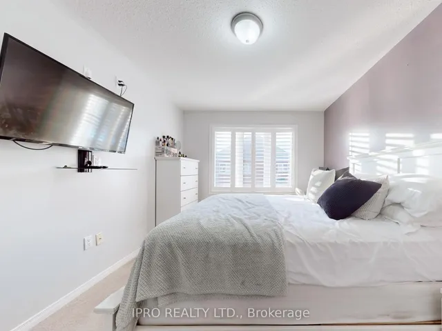 Additional image 37 of 28 Yellowknife Rd