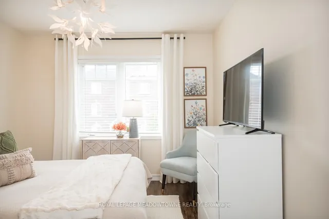 Additional image 28 of 335 Gooding Cres