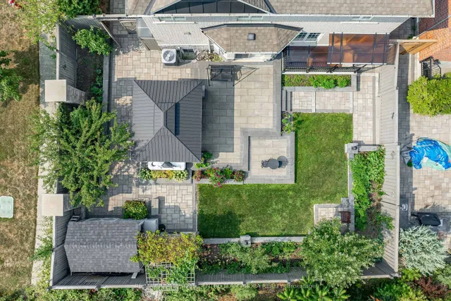 Additional image 50 of 1 Alameda St