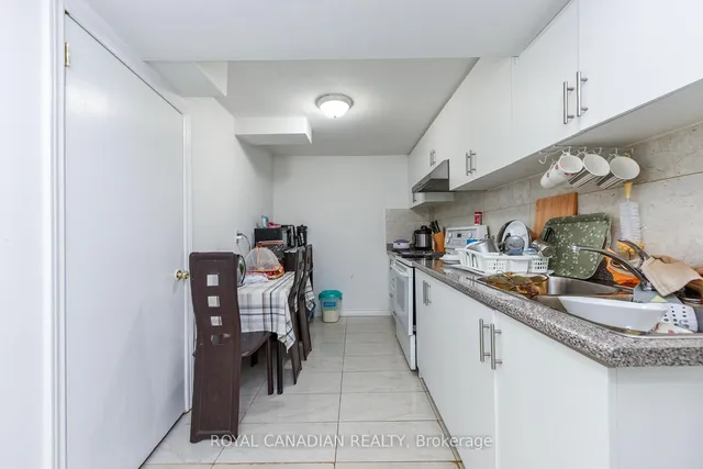 Additional image 44 of 21 Juniper Cres