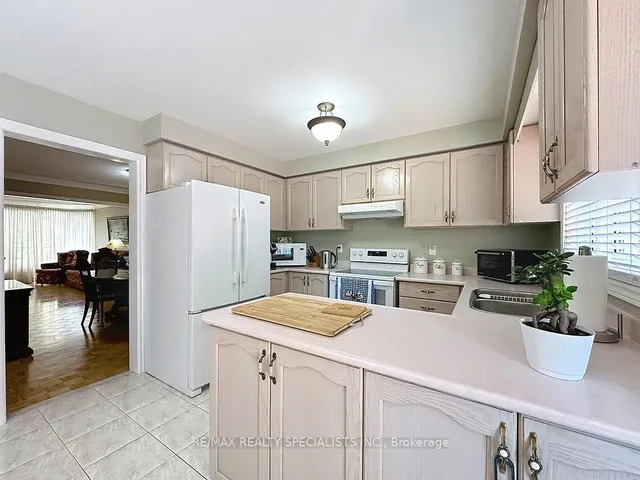 Additional image 11 of 9 Siesta Crt