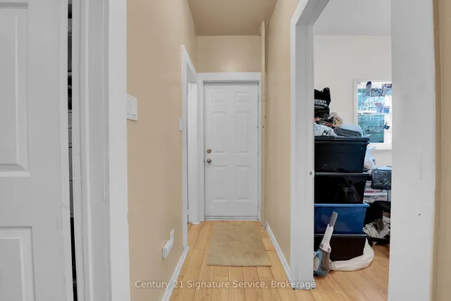 Additional image 33 of 17 Fleming Ave