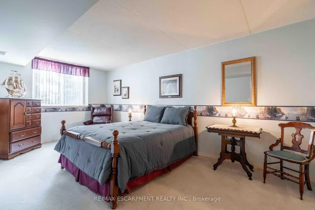 Additional image 22 of 3499 Upper Middle Rd Unit 102