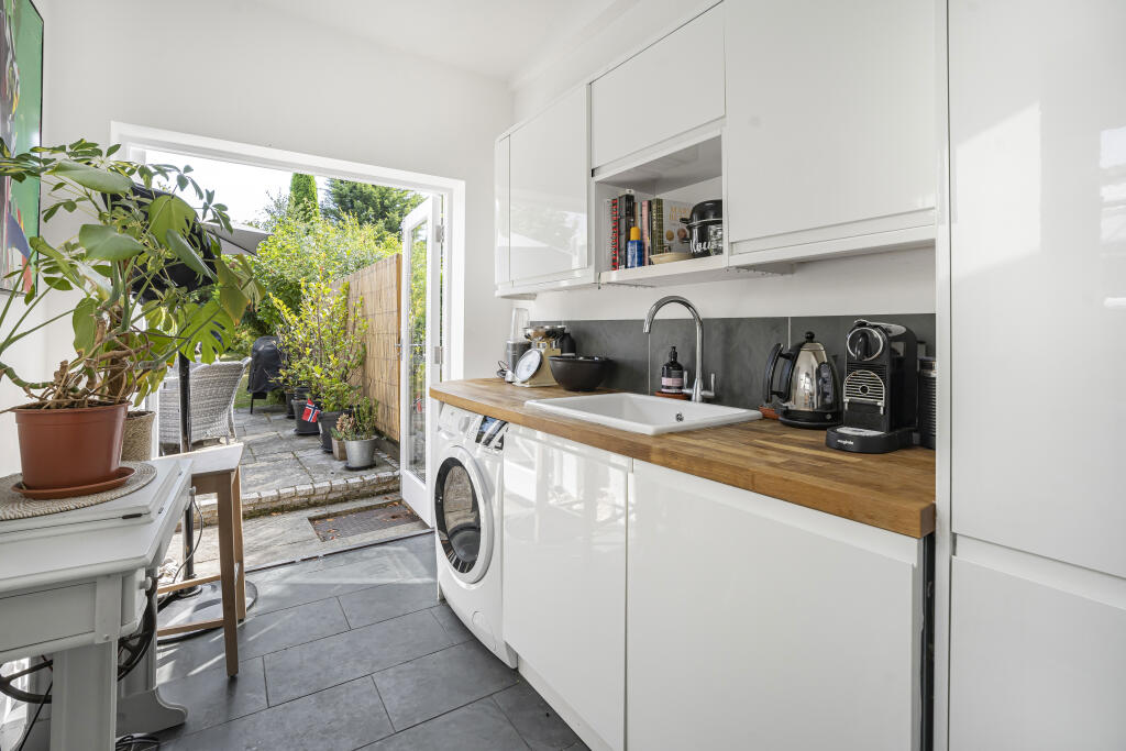 Additional image 4 of Harpenden Rise, Harpenden, AL5