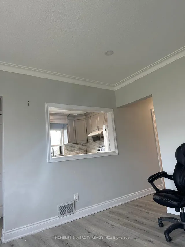 Additional image 10 of 1 Studley St