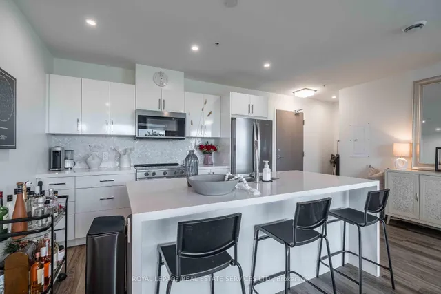 Additional image 9 of 455 Charlton Ave Unit 306