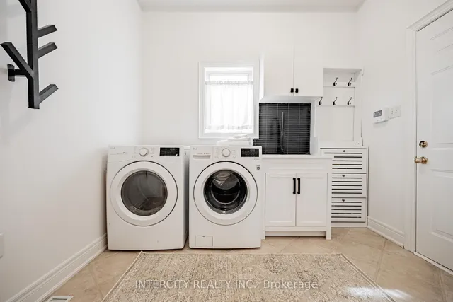 Additional image 15 of 21 Armani Lane