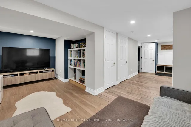 Additional image 36 of 67 Kensington Ave