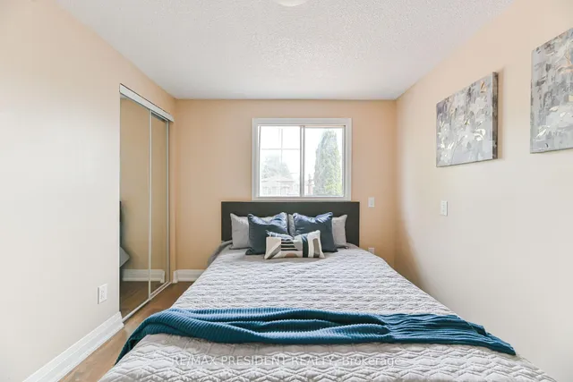 Additional image 25 of 4 Lawnview Crt