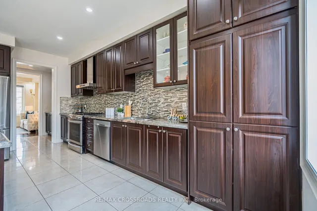 Additional image 18 of 119 Russell Creek Dr