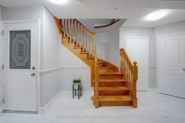 Additional image 10 of 9 Amethyst Circ