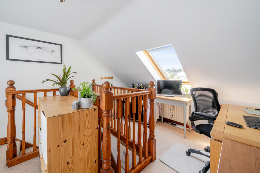 Additional image 13 of Common Lane, Harpenden, AL5