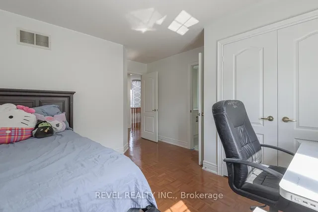 Additional image 32 of 56 Redwillow Rd