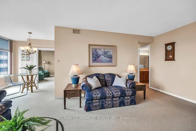 Additional image 6 of 200 Limeridge Rd Unit 703