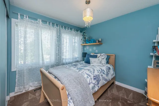 Additional image 14 of 17 Saddletree Tr